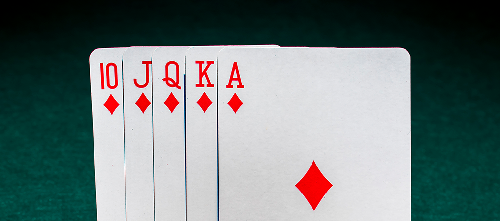 Az 5 lapos póker fogadási szabályai, omaha